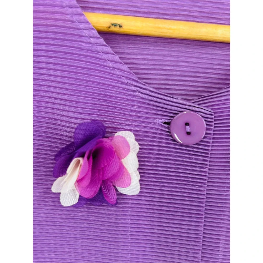 SM Brand Purple Pleated Floral Cardigan‎ Sweater Medium